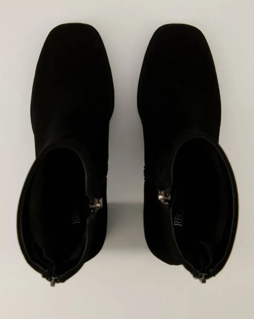 Analisa 02 Stiefeletten in Schwarz