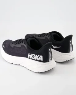 Arahi 7 Sportschuhe in Schwarz
