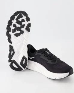 Arahi 7 Sportschuhe in Schwarz