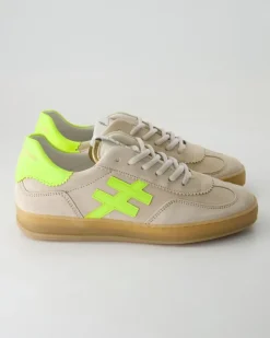 A032 Sneaker in Beige