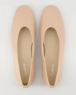 64.140.22 Ballerinas in Beige