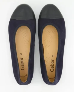 64.126.16 Ballerinas in Blau