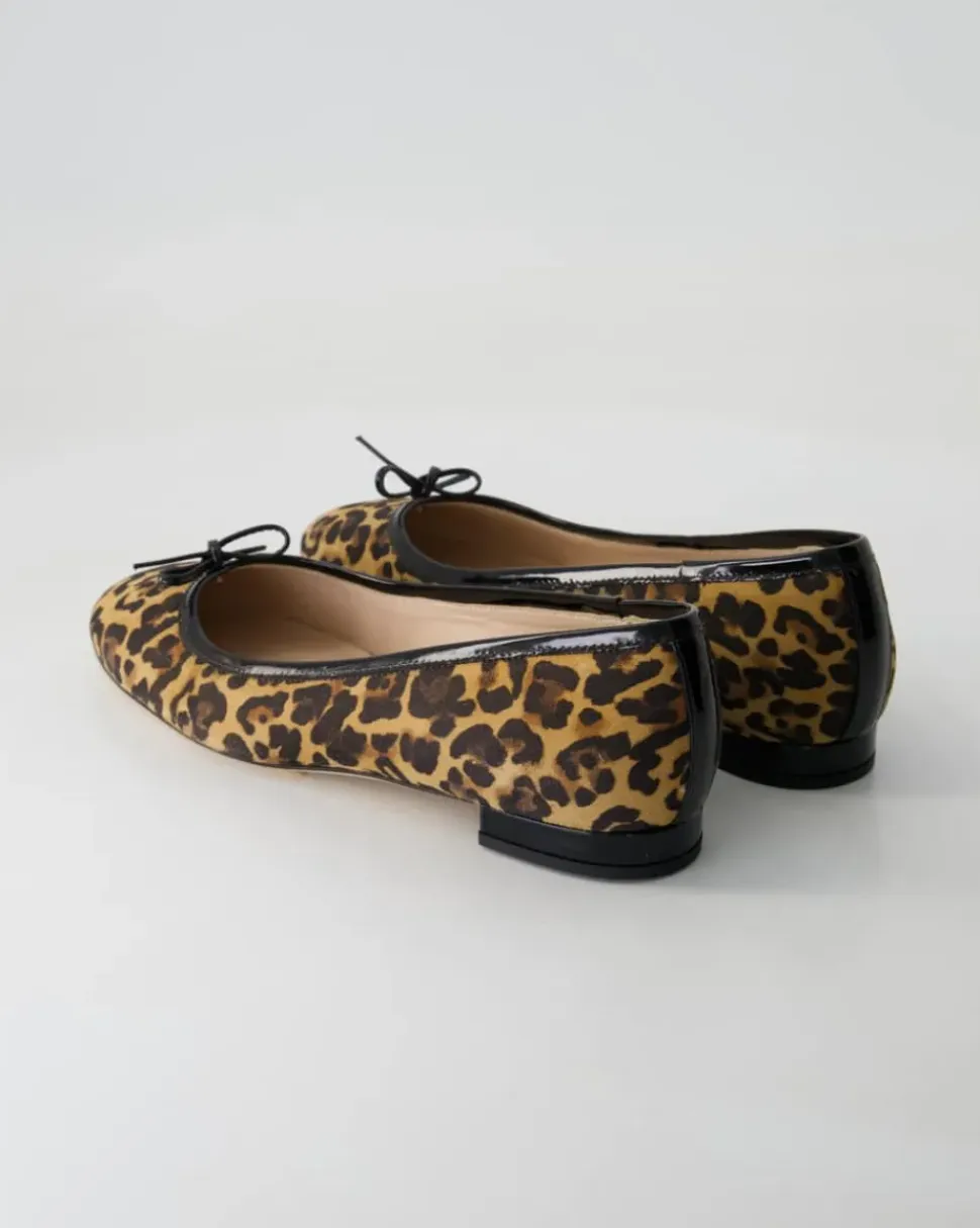 1056 Ballerinas in Braun