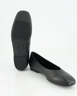 64.140.27 Ballerinas in Schwarz