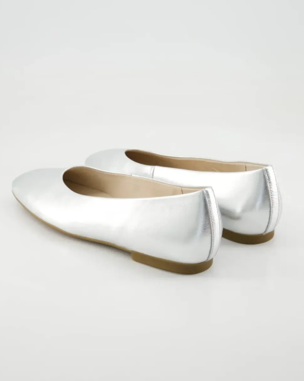 64.140.61 Ballerinas in Silber