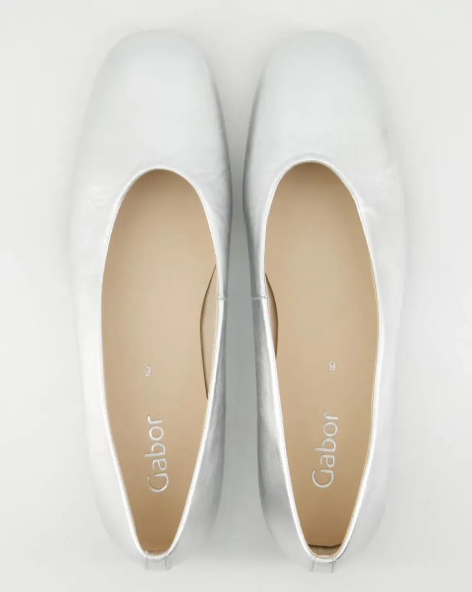 64.140.61 Ballerinas in Silber