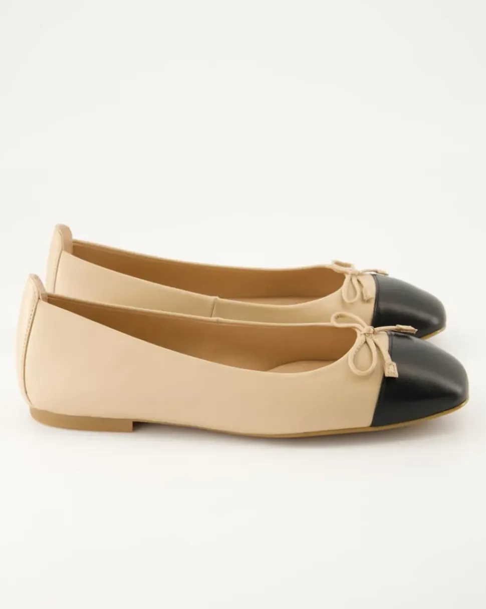 Belle Ballerinas in Beige