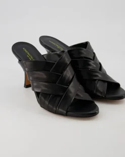 Camelie Pantoletten in Schwarz