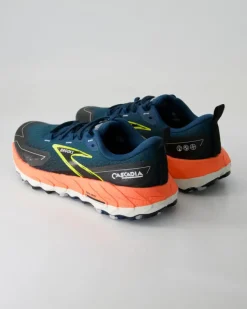 Cascadia Sportschuhe in Blau