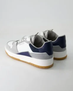 Classic Basketball Sneaker in Grau
