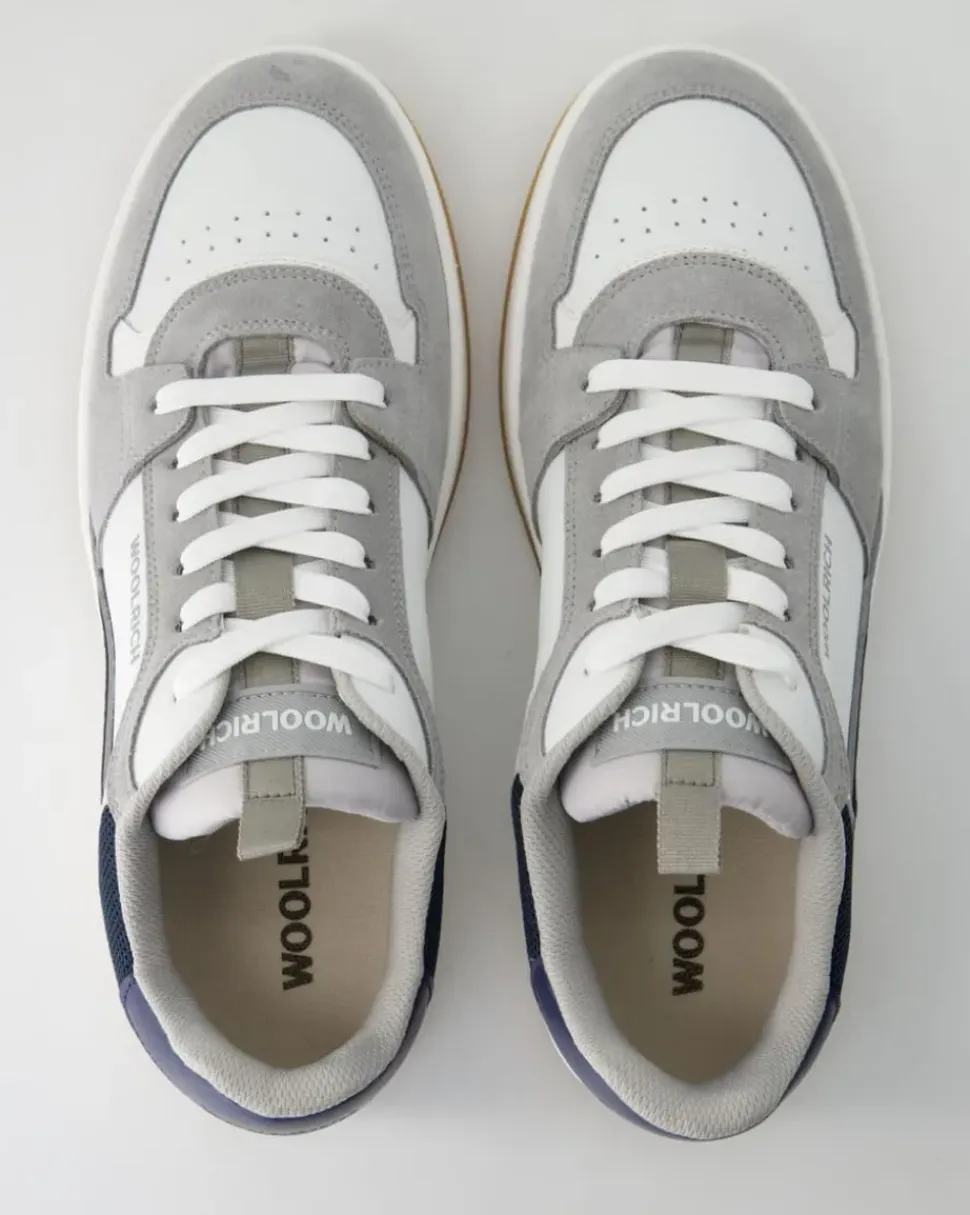 Classic Basketball Sneaker in Grau