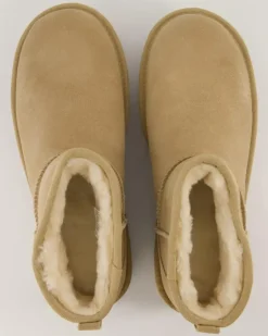 Classic Ultra Mini Platform Winterschuhe in Beige