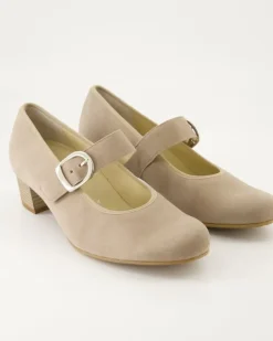 Cleo Pumps in Beige