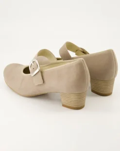 Cleo Pumps in Beige