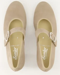 Cleo Pumps in Beige