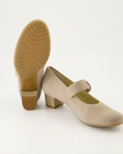 Cleo Pumps in Beige