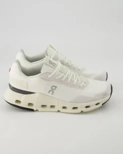 Cloudnova Form Sportschuhe in Weiß
