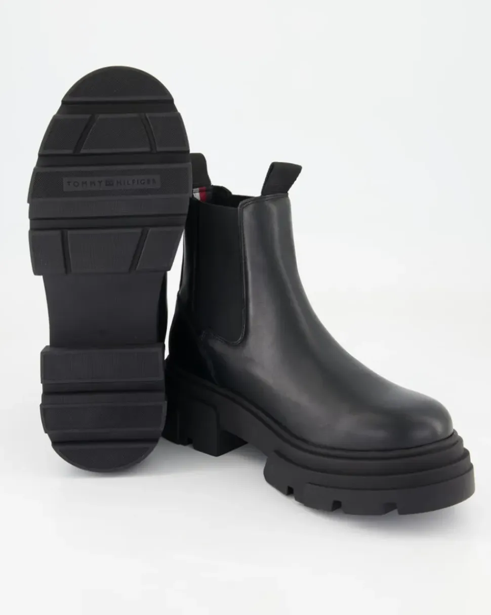 Combat Leather Low Chelsea Chelsea Boots in Schwarz
