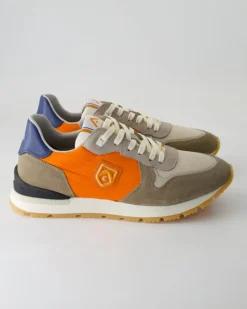 Crosby Sneaker in Beige