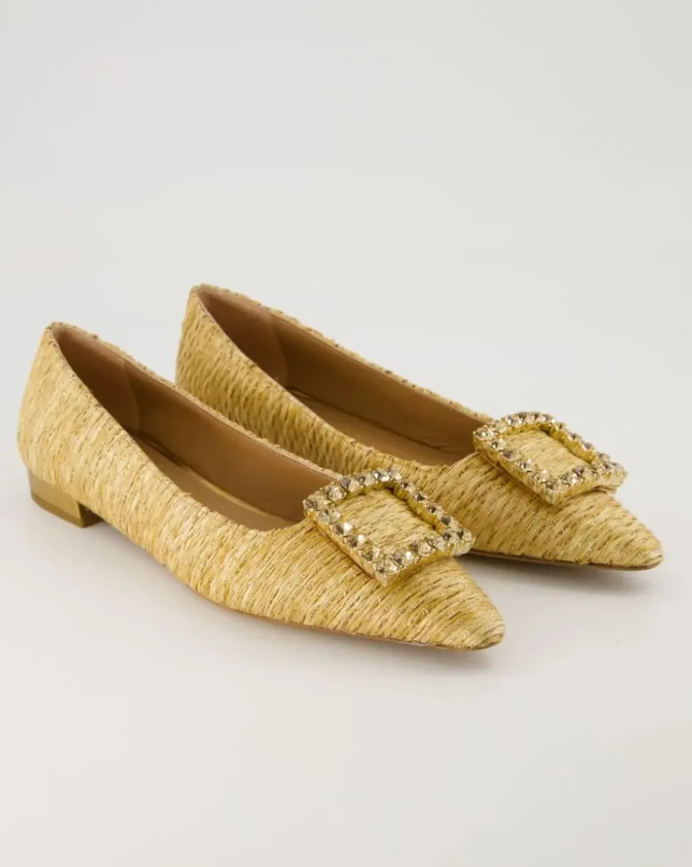 Diamond Ballerinas in Beige