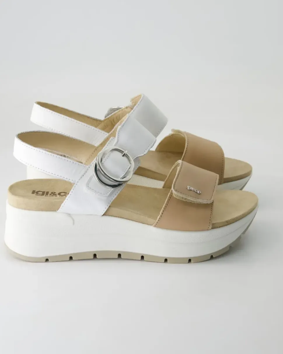 DRN 76776 Sandalen in Beige