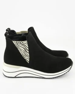 D0T75-03 Stiefeletten in Schwarz