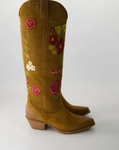 DX2030-403 Stiefel in Braun