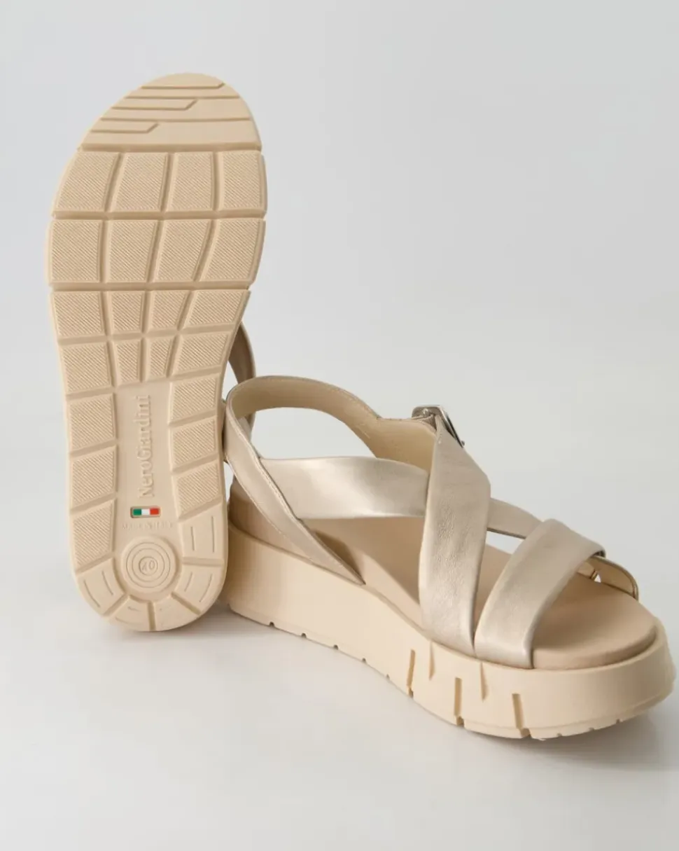 E513697D-675 Sandalen in Bronze