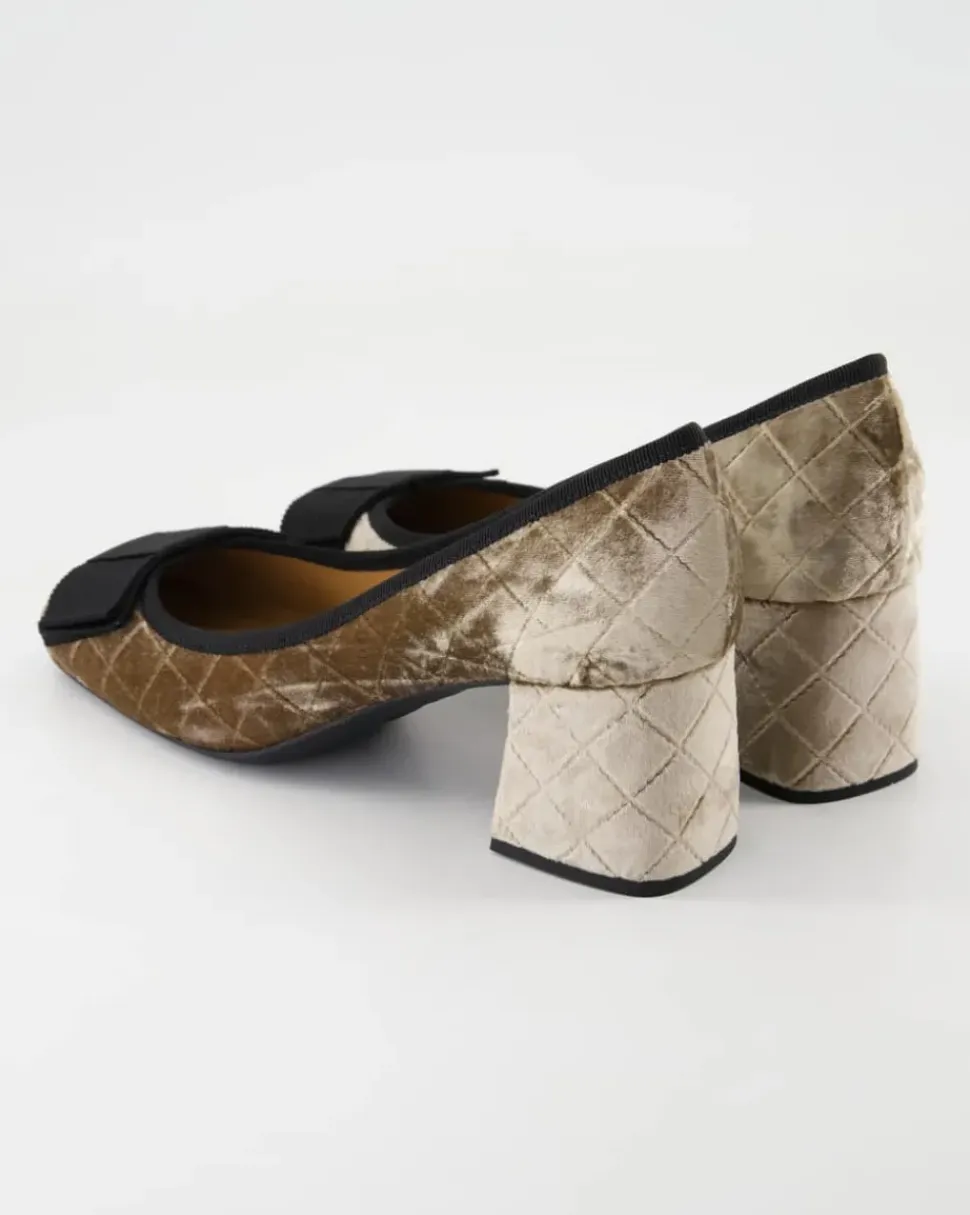 ERY Pumps in Beige