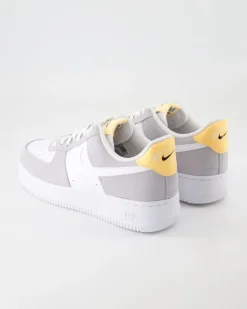 FQ7779-001 Sneaker in Grau
