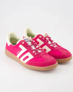 GHOST 11 Sneaker in Pink