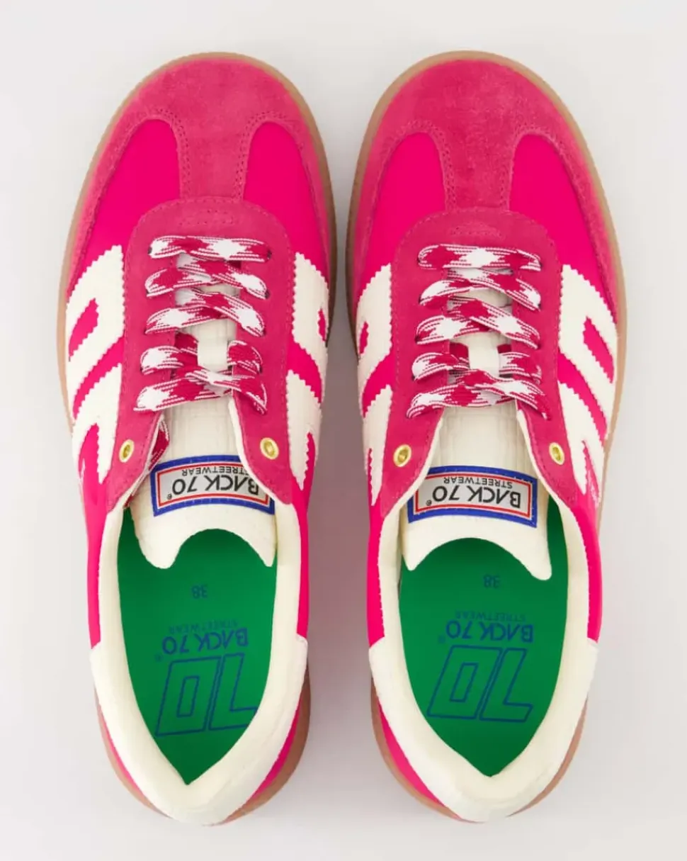 GHOST 11 Sneaker in Pink