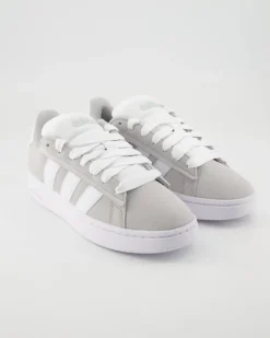 Grand Court Alpha Sneaker in Grau