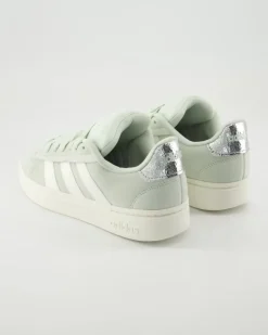 Grand Court Alpha Sneaker in Grün