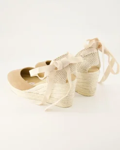 Hamptons Wedges in Beige