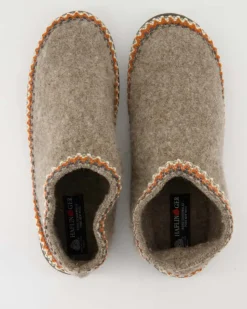 631064 Hausschuhe in Beige
