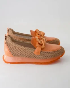 HV254065 Slipper in Orange