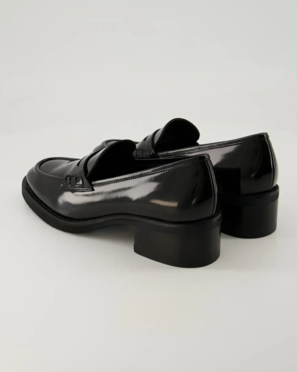 K106M Slipper in Schwarz