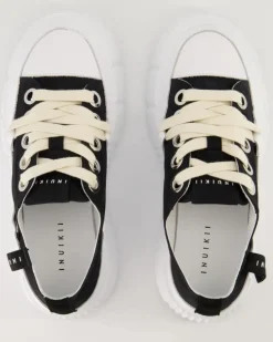 Matilda Canvas Low 23 Sneaker in Schwarz