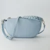 Melbu Halfmoon Bag Umhängetasche in Blau