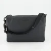 Mellow Leather Crossover Handtasche in Schwarz