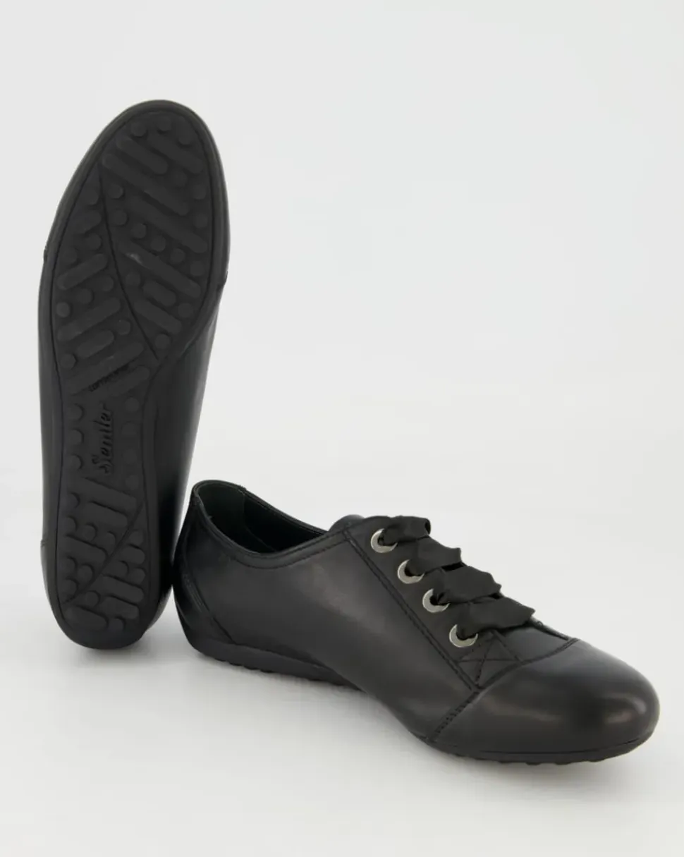Nele Schnürschuhe in Schwarz