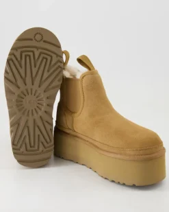 Neumel Platform Chelsea Winterstiefel in Beige