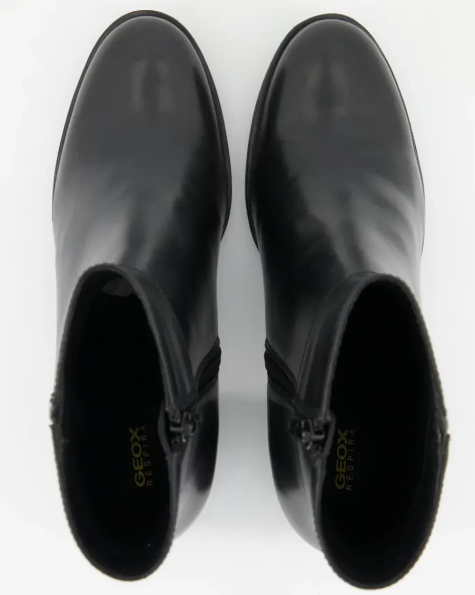 New Asheel Stiefeletten in Schwarz