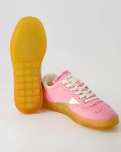 Nixie Sneaker in Pink