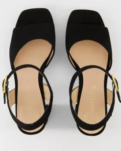 Odran 24 Sandalen in Schwarz