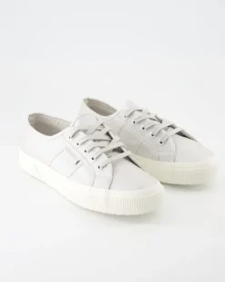 2750 Pearl Matte Canvas Sneaker in Silber