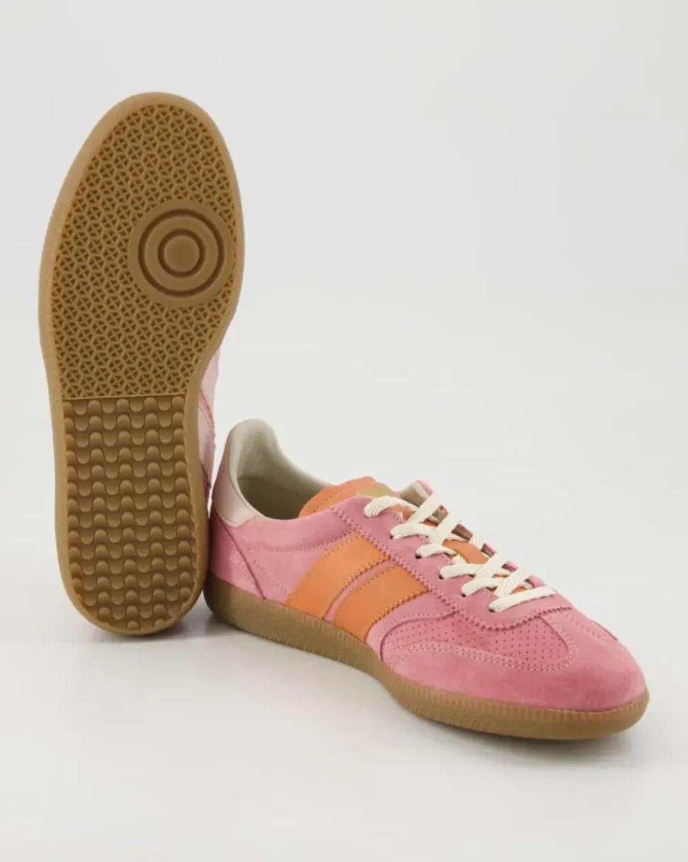 Pulse Sneaker in Pink