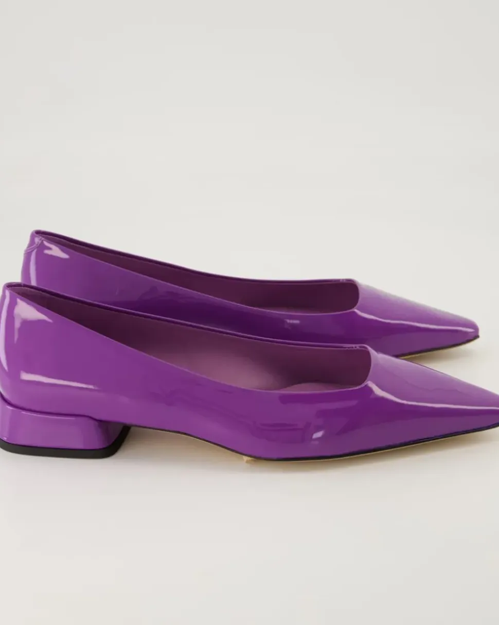 2507 Pumps in Lila