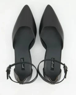 3820 Pumps in Schwarz